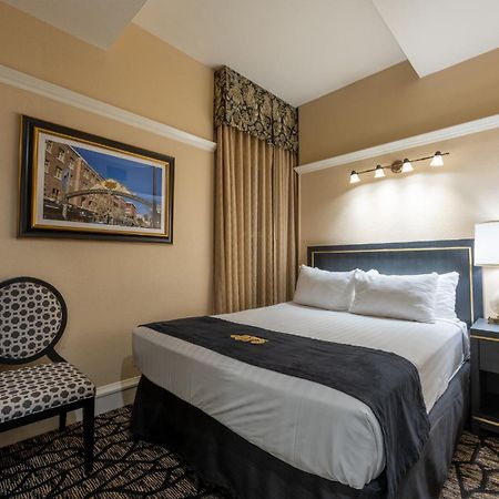 Gaslamp Plaza Suites San Diego Exterior photo