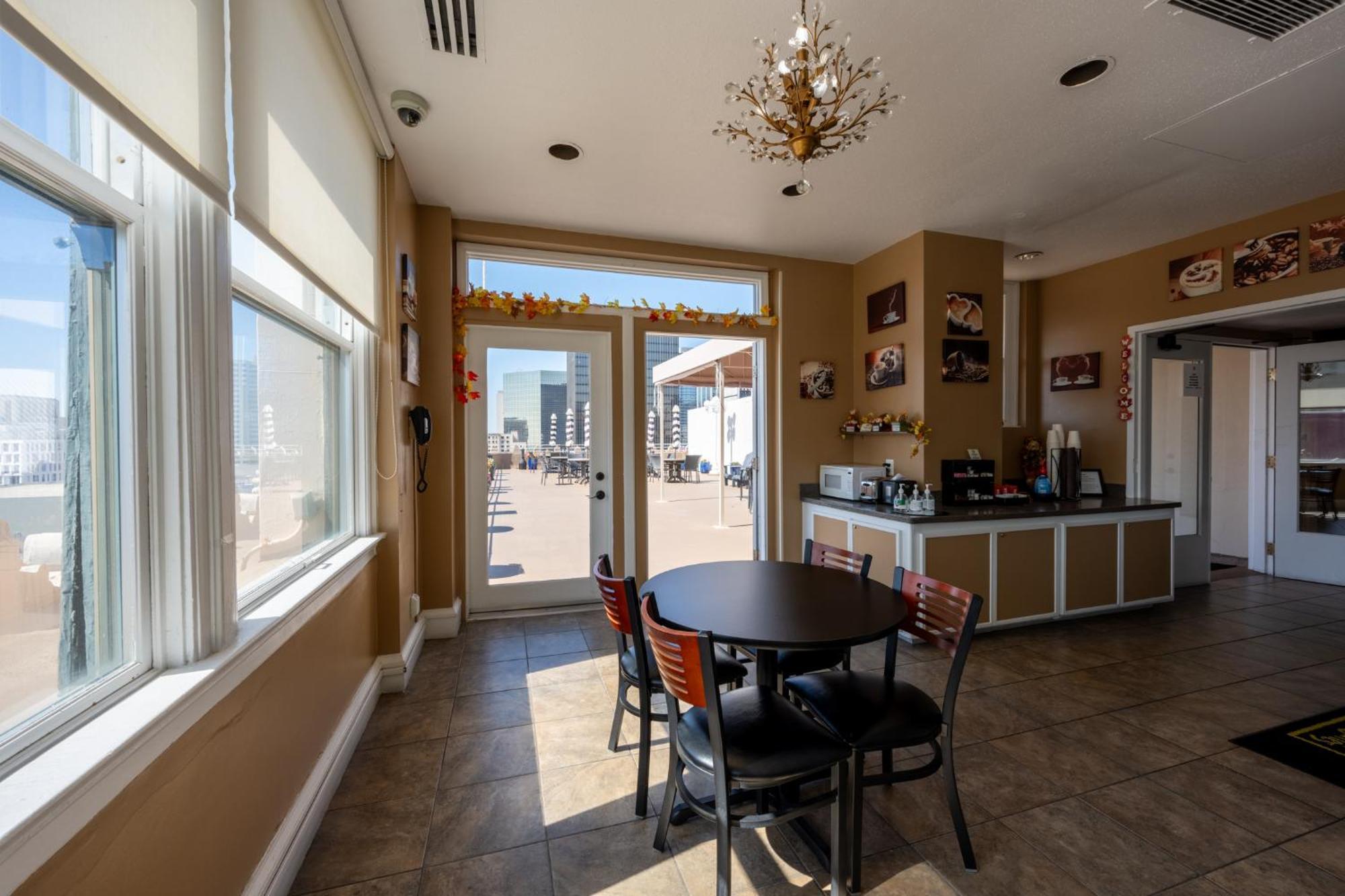 Gaslamp Plaza Suites San Diego Exterior photo