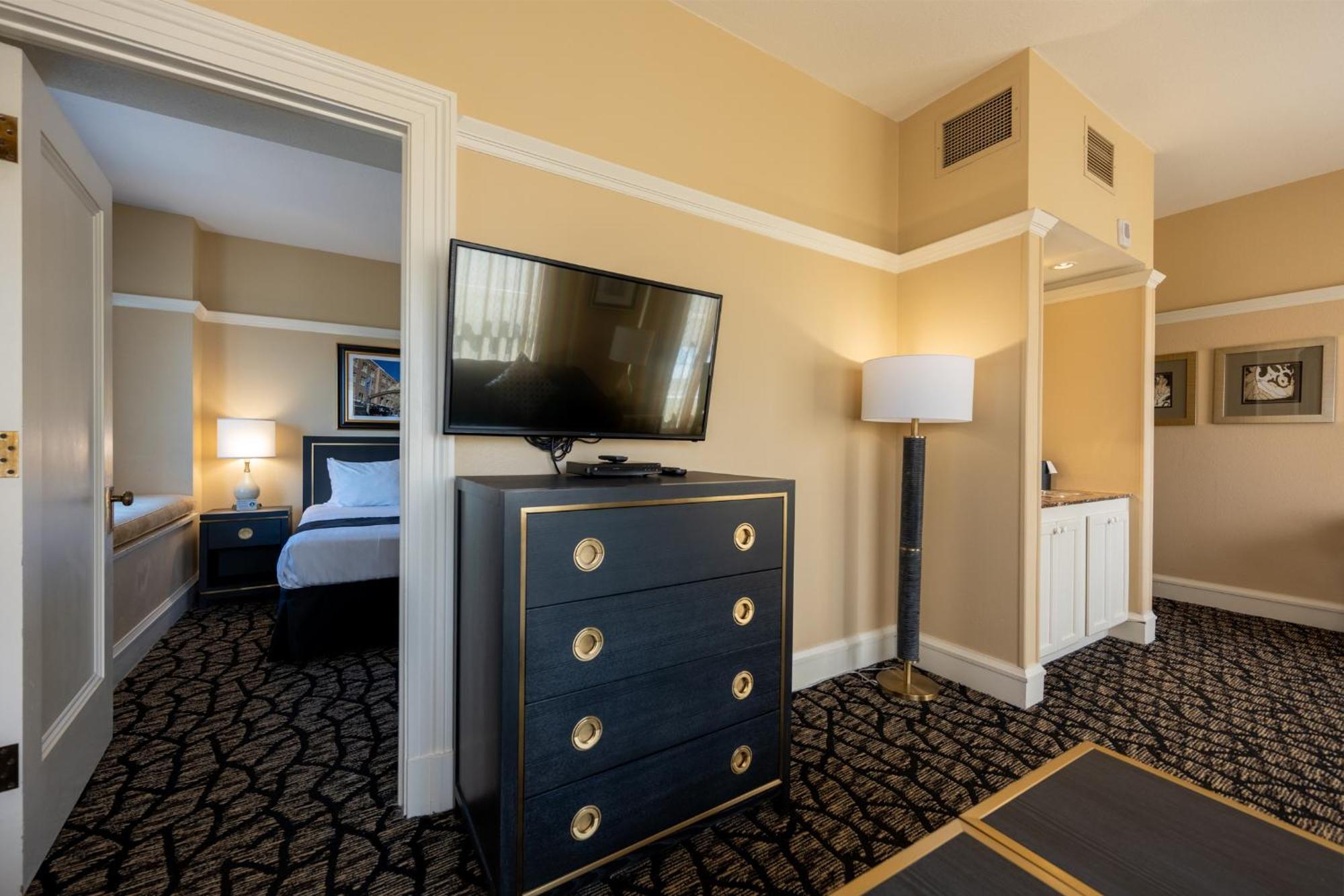 Gaslamp Plaza Suites San Diego Exterior photo