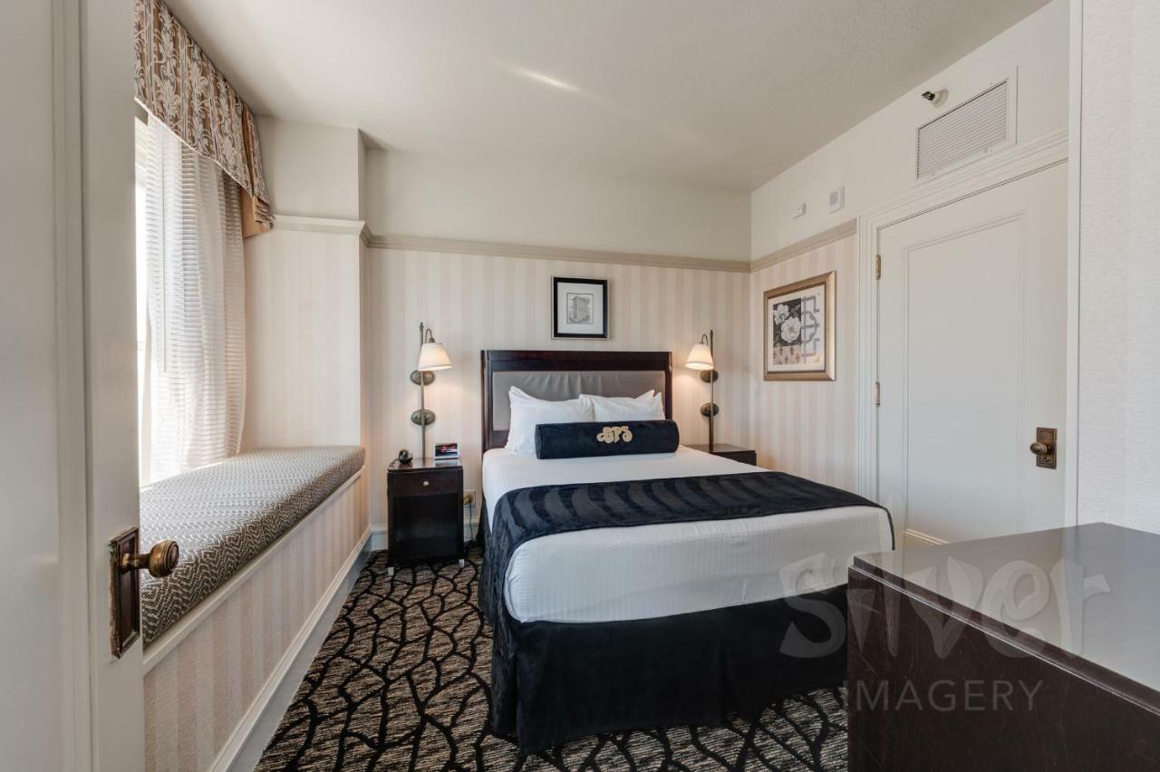 Gaslamp Plaza Suites San Diego Exterior photo